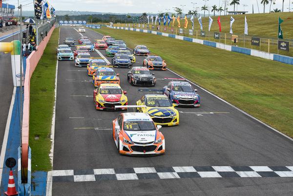 392143_969872_01_stockcar2021_luisfranA_a_goiAcnia_053820__1__web_