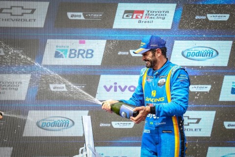 Thiago Camilo leva Sprint em Goiânia e vira segundo maior vencedor da Stock Car